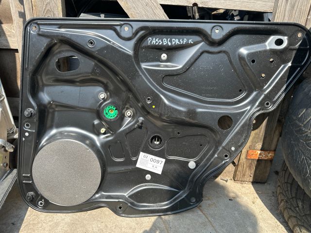 bontott VW PASSAT B6 Jobb hátsó Ablakemelő Szerkezet (Elektromos)