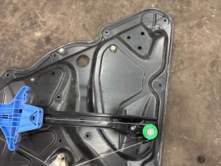 bontott VW PASSAT B6 Jobb hátsó Ablakemelő Szerkezet (Elektromos)