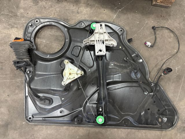 bontott VW PASSAT B6 Jobb hátsó Ablakemelő Szerkezet (Elektromos)