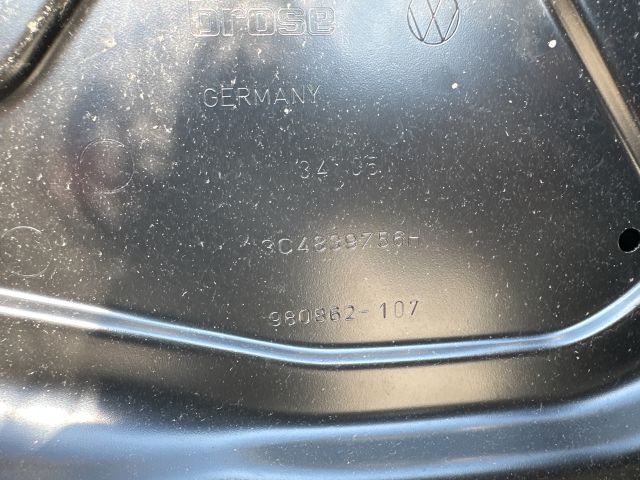 bontott VW PASSAT B6 Jobb hátsó Ablakemelő Szerkezet (Elektromos)