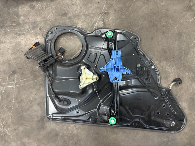 bontott VW PASSAT B6 Jobb hátsó Ablakemelő Szerkezet (Elektromos)