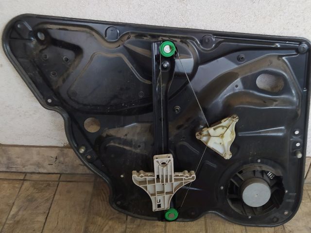bontott VW PASSAT B6 Jobb hátsó Ablakemelő Szerkezet (Elektromos)