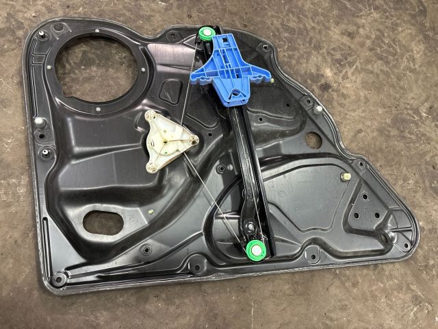 bontott VW PASSAT B6 Jobb hátsó Ablakemelő Szerkezet (Elektromos)