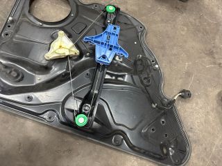 bontott VW PASSAT B6 Jobb hátsó Ablakemelő Szerkezet (Elektromos)