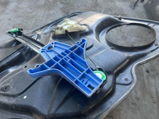 bontott VW PASSAT B6 Jobb hátsó Ablakemelő Szerkezet (Elektromos)