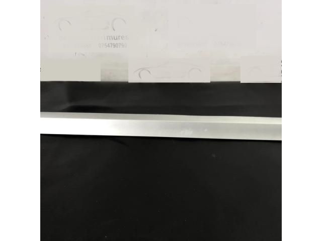 bontott VW PASSAT B6 Jobb hátsó Ajtó Díszléc