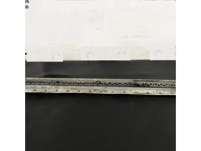 bontott VW PASSAT B6 Jobb hátsó Ajtó Díszléc