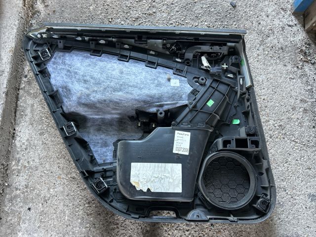 bontott VW PASSAT B6 Jobb hátsó Ajtó Kárpit