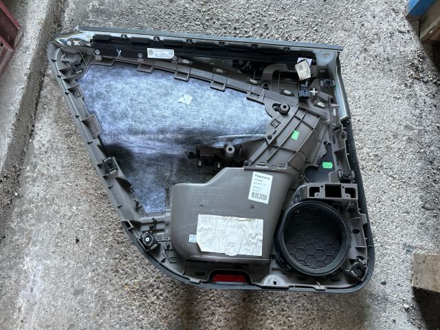bontott VW PASSAT B6 Jobb hátsó Ajtó Kárpit