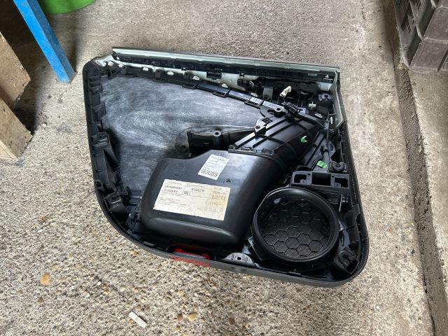 bontott VW PASSAT B6 Jobb hátsó Ajtó Kárpit