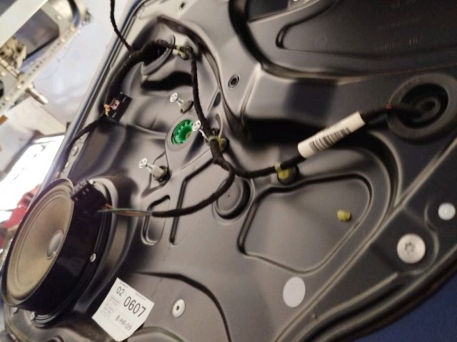 bontott VW PASSAT B6 Jobb hátsó Ajtó (Részeivel)