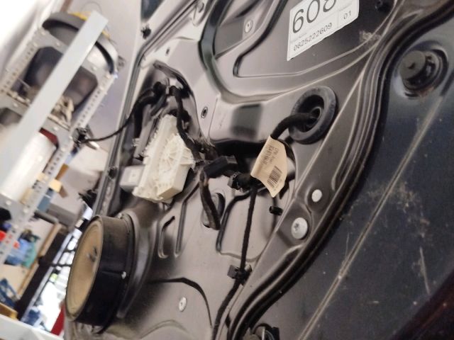 bontott VW PASSAT B6 Jobb hátsó Ajtó (Részeivel)