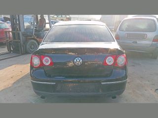 bontott VW PASSAT B6 Jobb hátsó Ajtó (Részeivel)