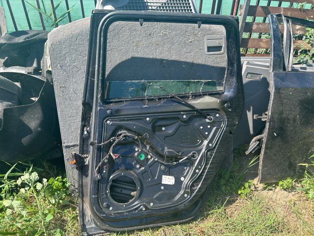 bontott VW PASSAT B6 Jobb hátsó Ajtó (Üres lemez)