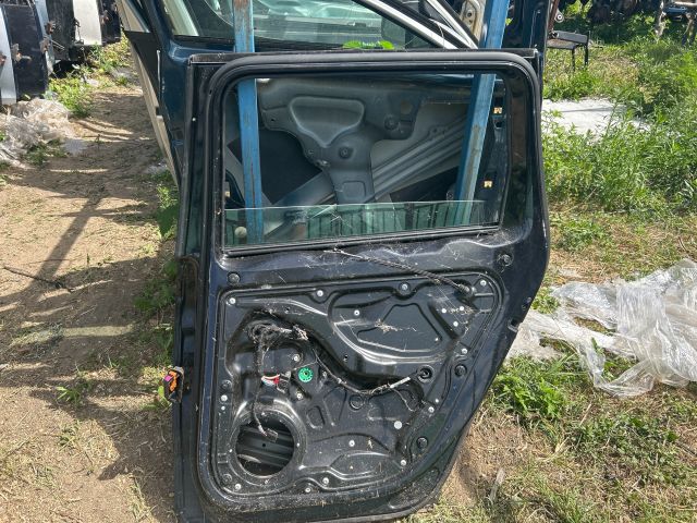 bontott VW PASSAT B6 Jobb hátsó Ajtó (Üres lemez)