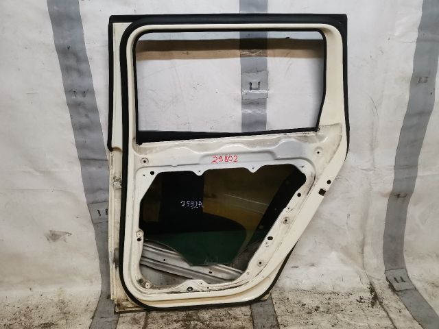 bontott VW PASSAT B6 Jobb hátsó Ajtó (Üres lemez)