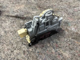 bontott VW PASSAT B6 Jobb hátsó Ajtózár