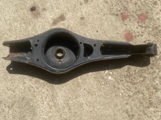 bontott VW PASSAT B6 Jobb hátsó Alsó Lengőkar