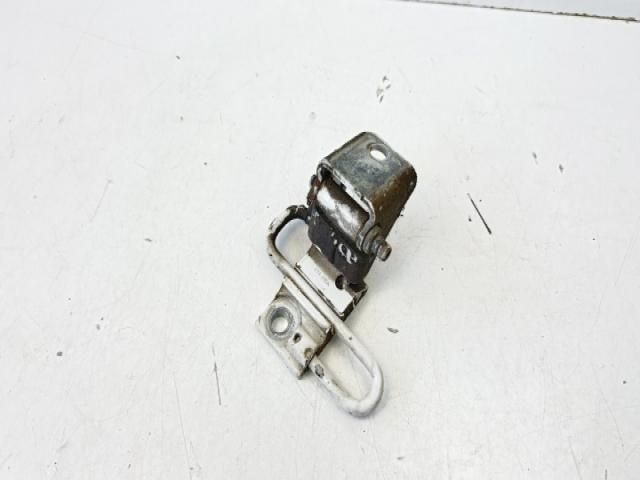 bontott VW PASSAT B6 Jobb hátsó Alsó Zsanér