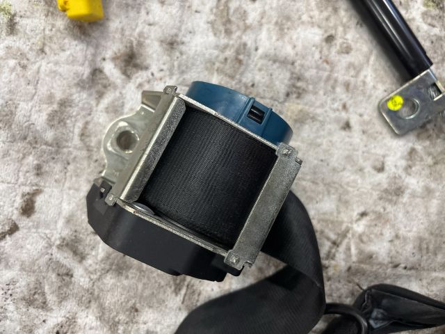 bontott VW PASSAT B6 Jobb hátsó Biztonsági Öv