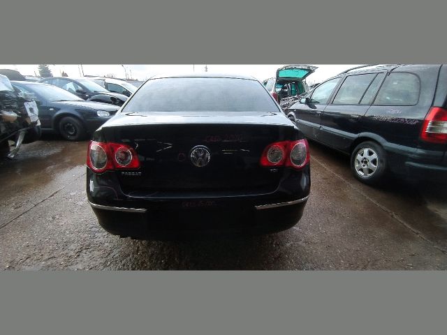 bontott VW PASSAT B6 Jobb hátsó Csonkállvány Kerékaggyal