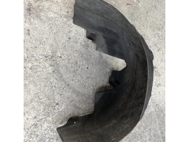 bontott VW PASSAT B6 Jobb hátsó Dobbetét (Kerékjárati, Műanyag)