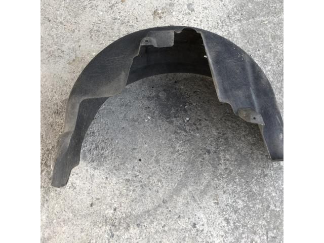 bontott VW PASSAT B6 Jobb hátsó Dobbetét (Kerékjárati, Műanyag)