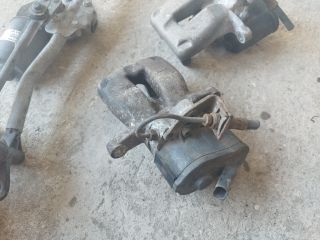 bontott VW PASSAT B6 Jobb hátsó Féknyereg Munkahengerrel