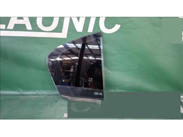 bontott VW PASSAT B6 Jobb hátsó Fixüveg (Ajtóban)