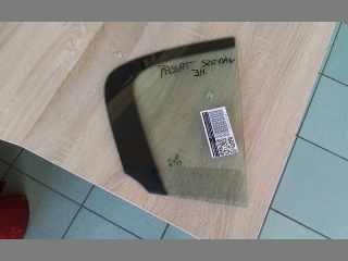 bontott VW PASSAT B6 Jobb hátsó Fixüveg (Ajtóban)
