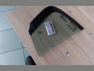 bontott VW PASSAT B6 Jobb hátsó Fixüveg (Ajtóban)