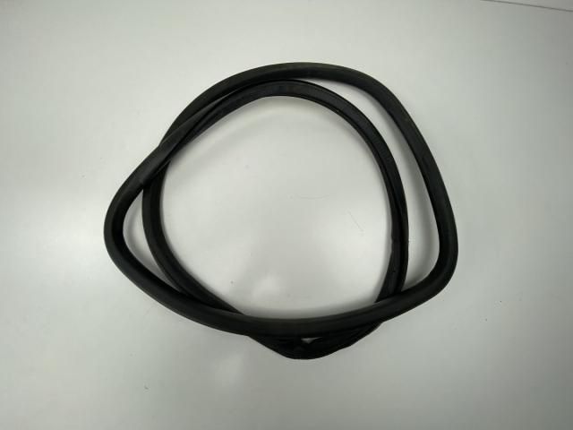 bontott VW PASSAT B6 Jobb hátsó Gumikéder