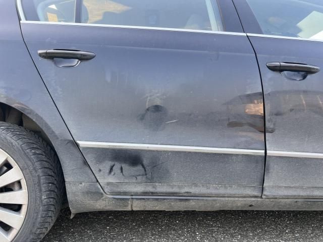 bontott VW PASSAT B6 Jobb hátsó Kilincs Burkolat