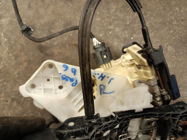 bontott VW PASSAT B6 Jobb hátsó Központizár Motor