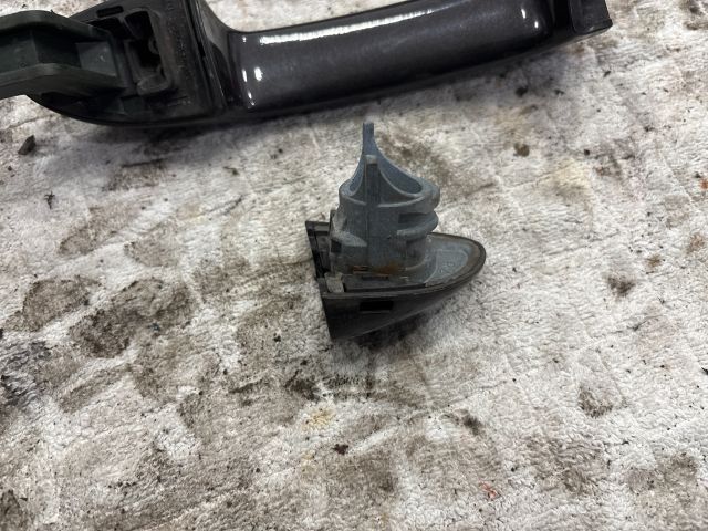 bontott VW PASSAT B6 Jobb hátsó Külső Kilincs