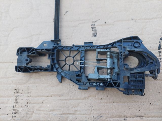 bontott VW PASSAT B6 Jobb hátsó Külső Kilincsfészek