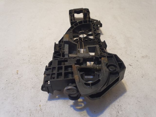 bontott VW PASSAT B6 Jobb hátsó Külső Kilincsfészek