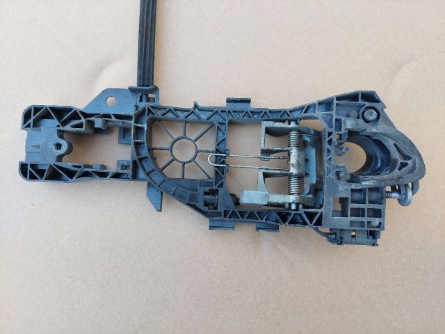 bontott VW PASSAT B6 Jobb hátsó Külső Kilincsfészek