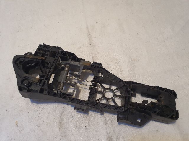 bontott VW PASSAT B6 Jobb hátsó Külső Kilincsfészek