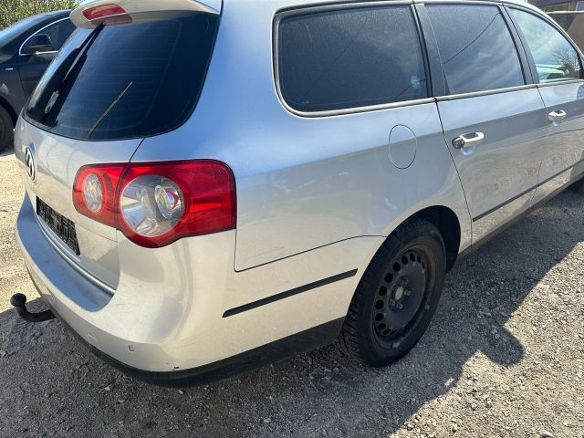 bontott VW PASSAT B6 Jobb Hátsó Lámpa