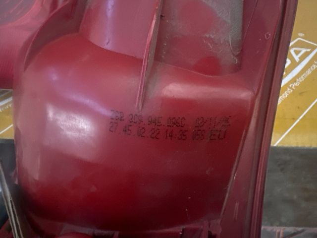 bontott VW PASSAT B6 Jobb Hátsó Lámpa