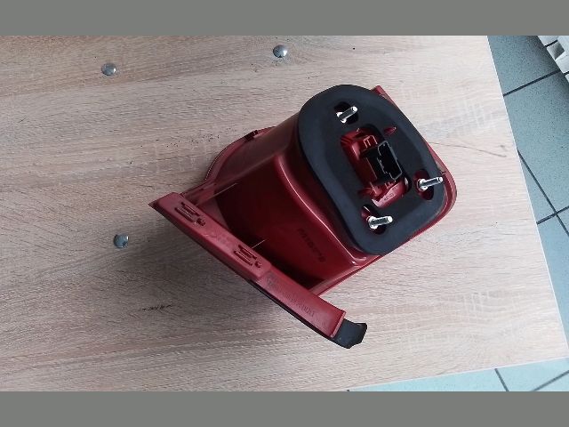 bontott VW PASSAT B6 Jobb Hátsó Lámpa