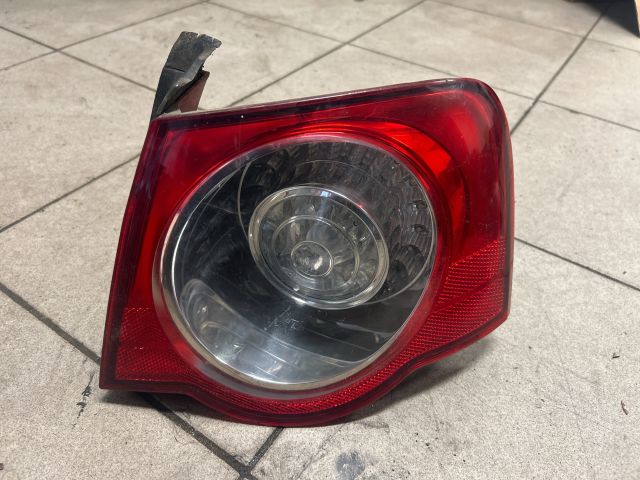 bontott VW PASSAT B6 Jobb Hátsó Lámpa
