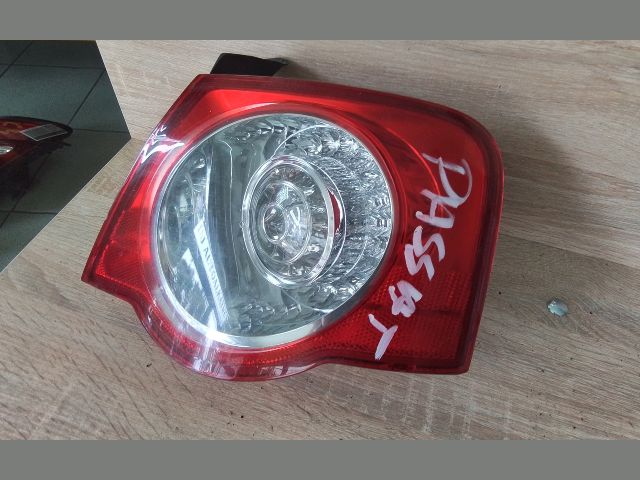 bontott VW PASSAT B6 Jobb Hátsó Lámpa