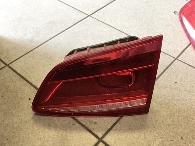 bontott VW PASSAT B6 Jobb Hátsó Lámpa