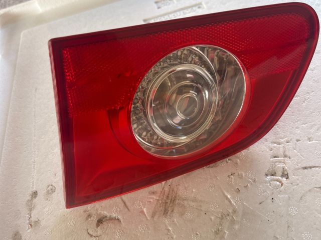 bontott VW PASSAT B6 Jobb Hátsó Lámpa