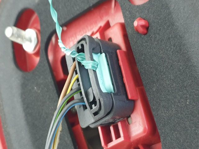 bontott VW PASSAT B6 Jobb Hátsó Lámpa