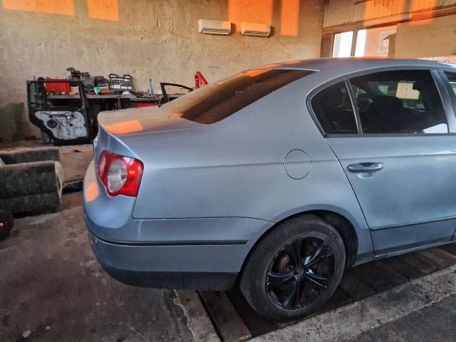 bontott VW PASSAT B6 Jobb Hátsó Lámpa