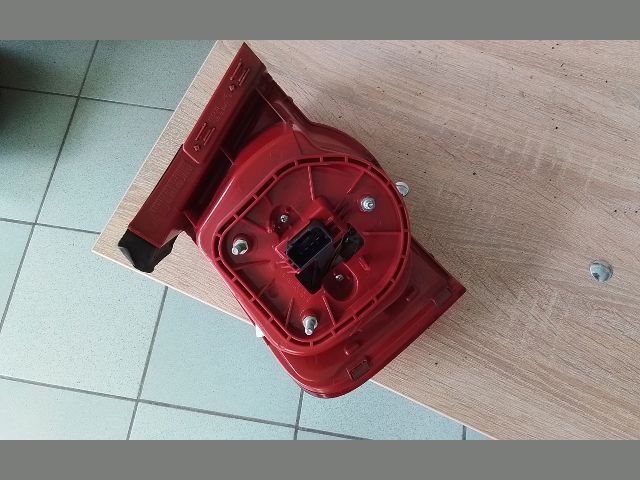 bontott VW PASSAT B6 Jobb Hátsó Lámpa