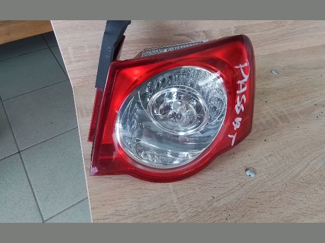 bontott VW PASSAT B6 Jobb Hátsó Lámpa